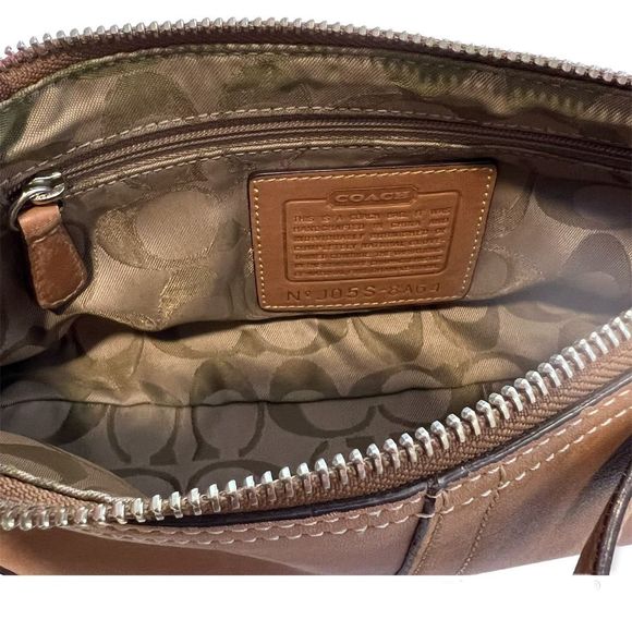 ✨SOLD✨ COACH Natural Tan Cowhide Leather Handbag - Picture 6 of 11